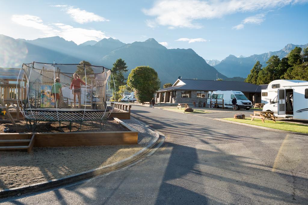 Fox Glacier Top 10 Holiday Park & Motels Экстерьер фото