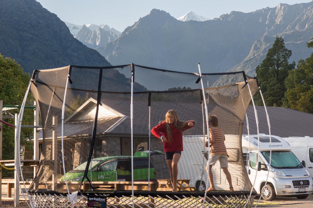 Fox Glacier Top 10 Holiday Park & Motels Экстерьер фото