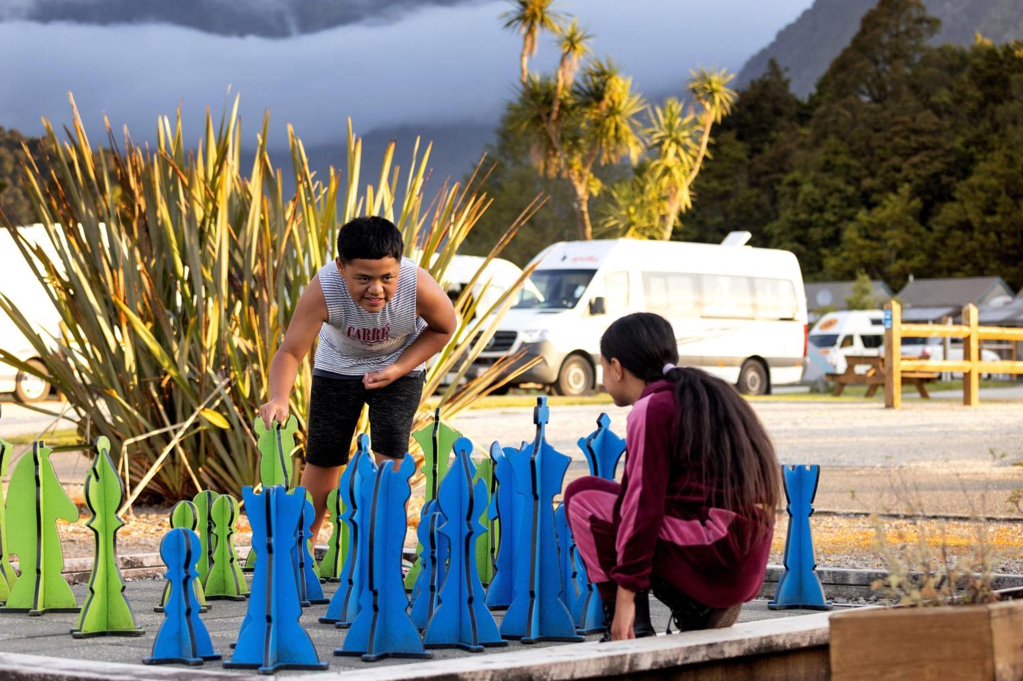 Fox Glacier Top 10 Holiday Park & Motels Экстерьер фото